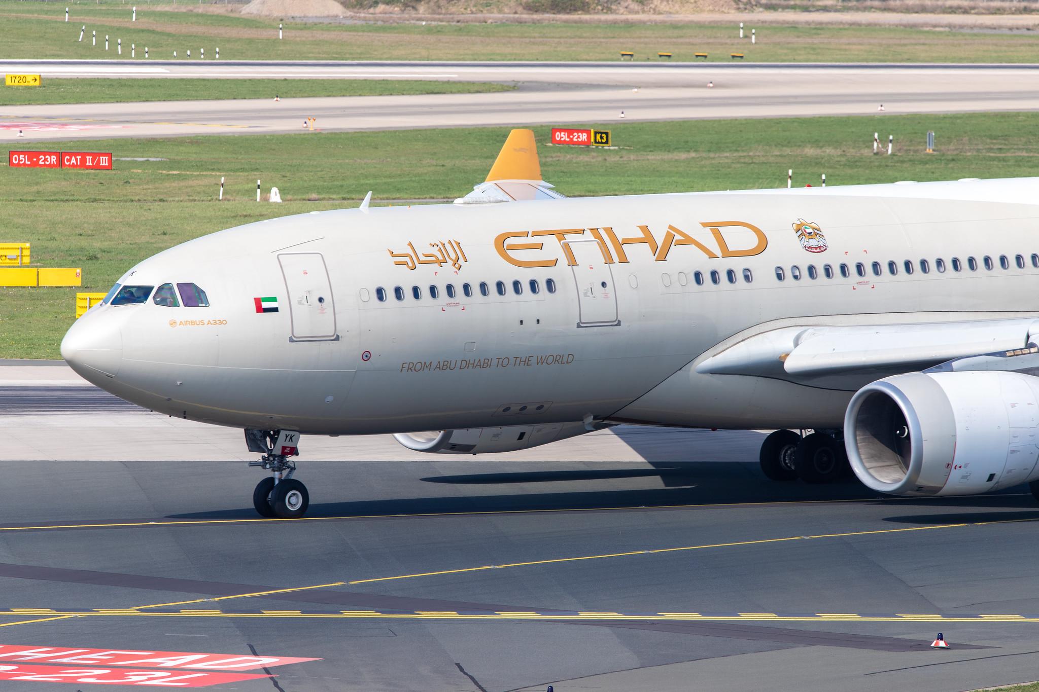 Düsseldorf Airport: Etihad Airways (EY / ETD) |  Airbus A330-243 A332 | A6-EYK | MSN 0788