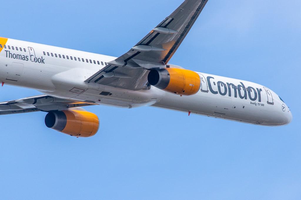 Hamburg Airport: Condor (DE / CFG) |  Boeing 757-330 B753 | D-ABOM | MSN 29022