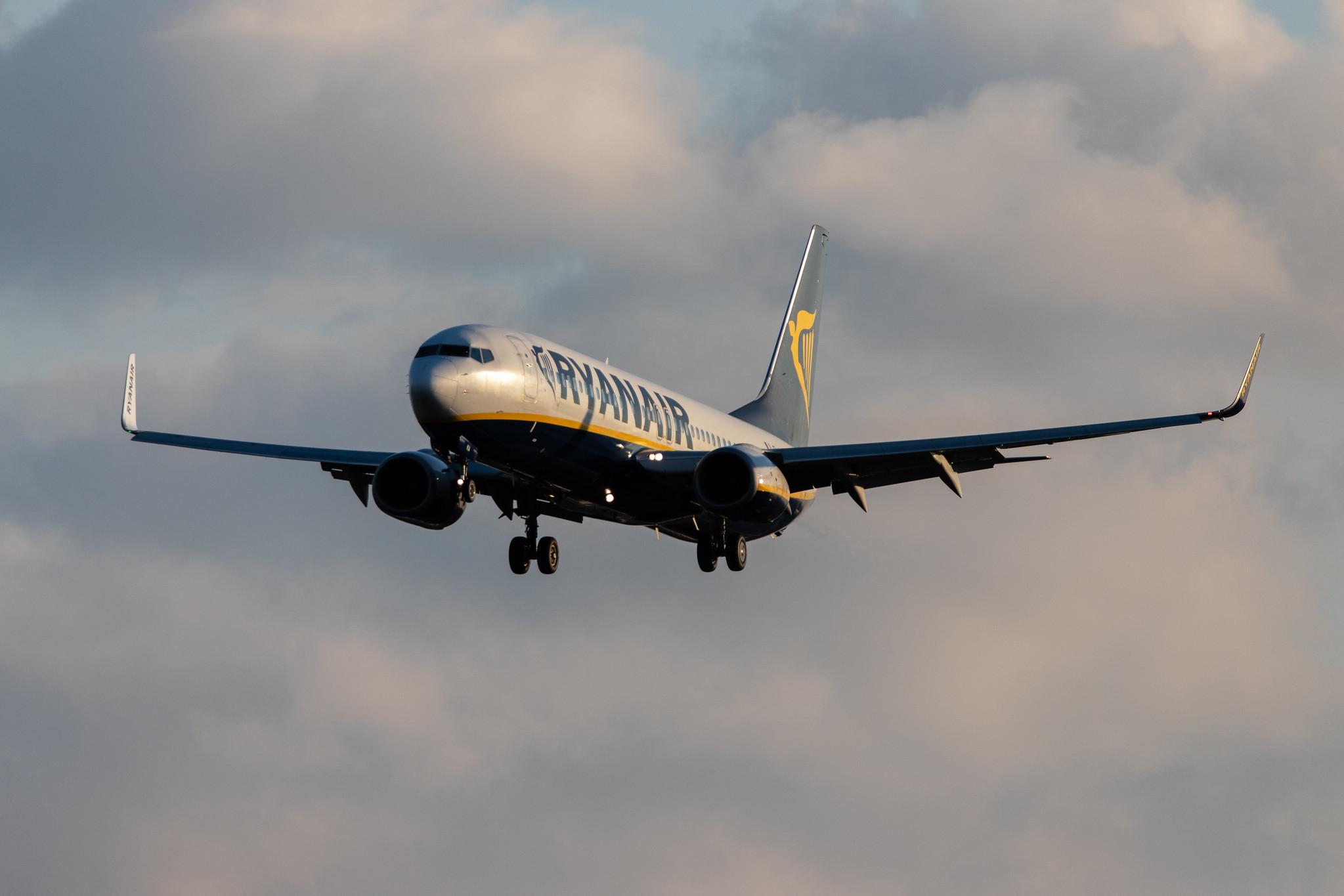 Hamburg Airport: Ryanair (FR / RYR) | Boeing 737-8AS B738 | EI-EKA | MSN 35022