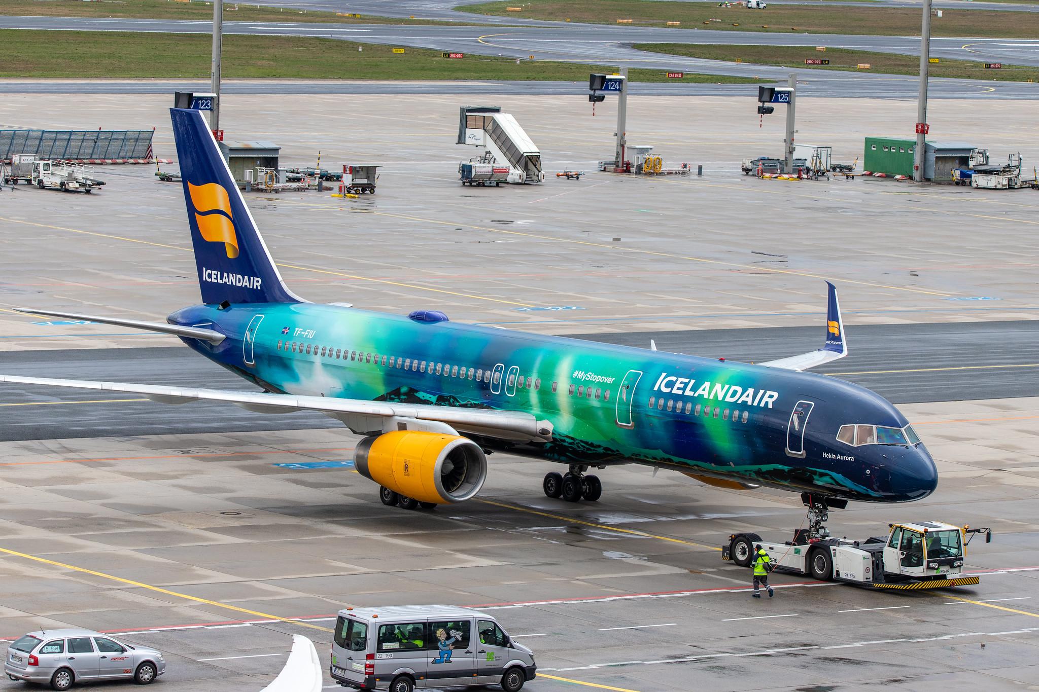 Frankfurt Airport: Icelandair (FI / ICE) |  Livery: Aurora Borealis Livery |  Boeing 757-256 B752 | TF-FIU | MSN 26243