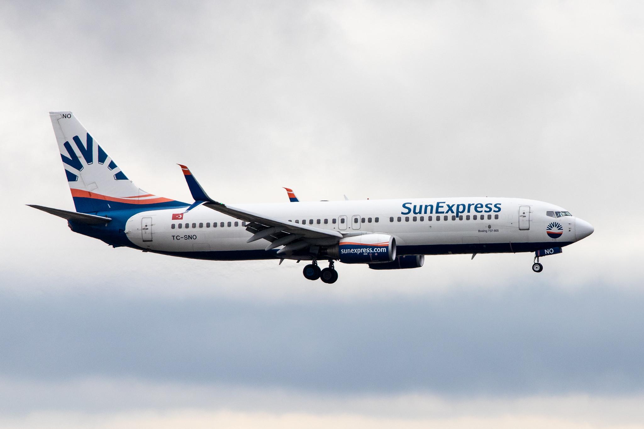 Frankfurt Airport: SunExpress (XQ / SXS) |  Boeing 737-8HC B738 | TC-SNO | MSN 40776