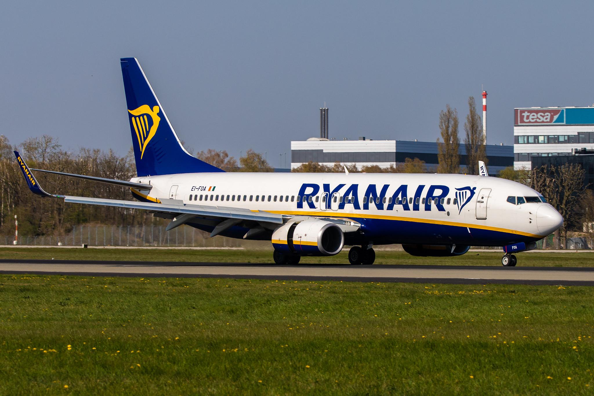 Hamburg Airport: Ryanair (FR / RYR) |  Boeing 737-8AS B738 | EI-FOA | MSN 44708