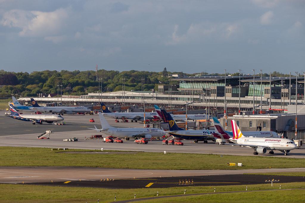 Hamburg Airport: Vorfeld | Terminalgebäuden