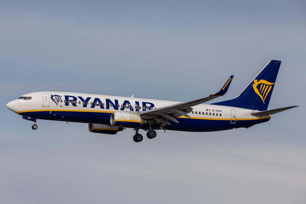 Hamburg Airport: Ryanair (FR / RYR) |  Boeing 737-8AS B738 | EI-DPM | MSN 33640
