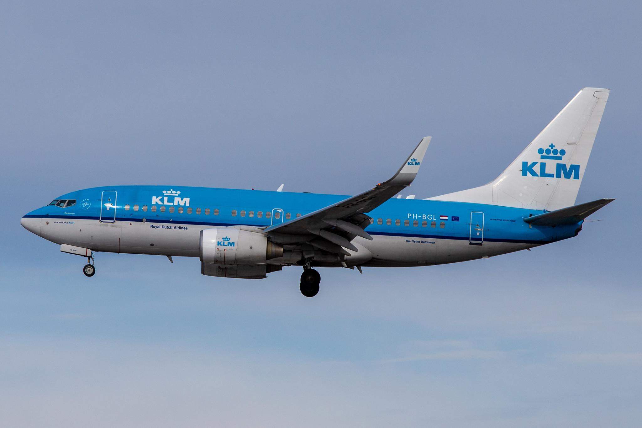 Hamburg Airport: KLM (KL / KLM) |  Boeing 737-7K2 B737 | PH-BGL | MSN 30369