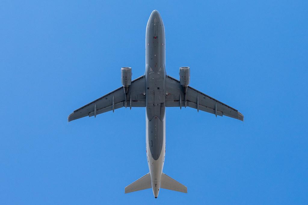 Hamburg Airport: Lufthansa (LH / DLH) |  Airbus A320-214 A320 | D-AIWA | MSN 7681
