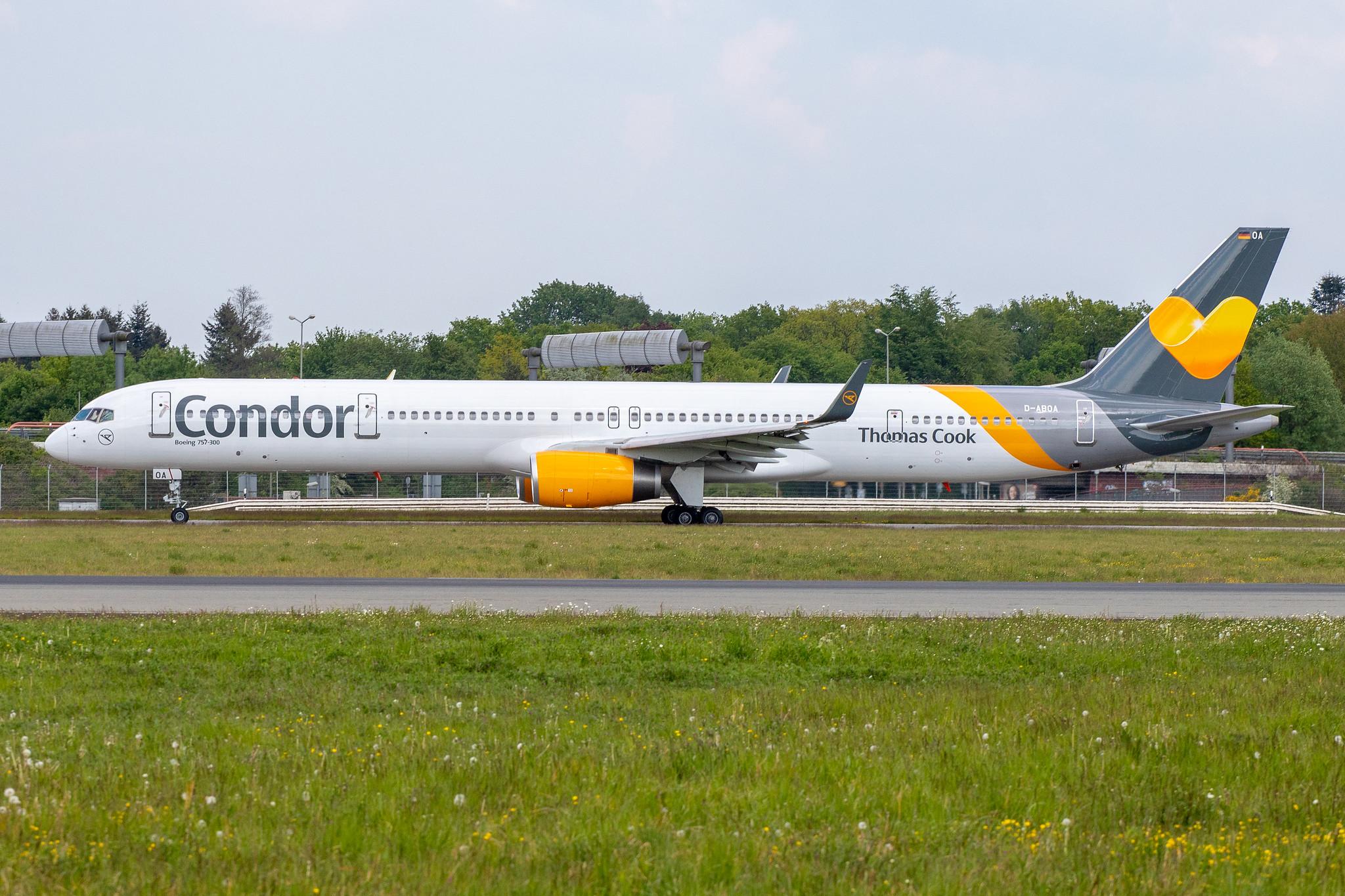 Hamburg Airport: Condor (DE / CFG) |  Boeing 757-330 B753 | D-ABOA | MSN 29016