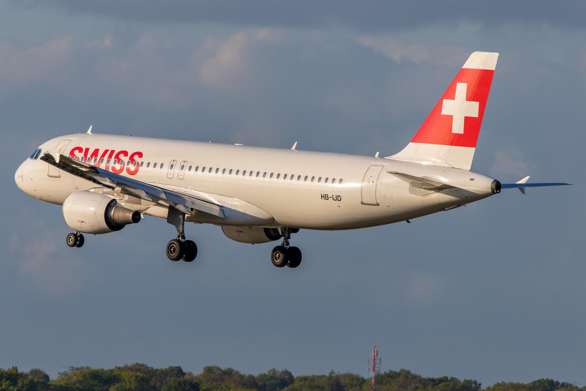 Hamburg Airport: Swiss (LX / SWR) |  Airbus A320-214 A320 | HB-IJD | MSN 0553