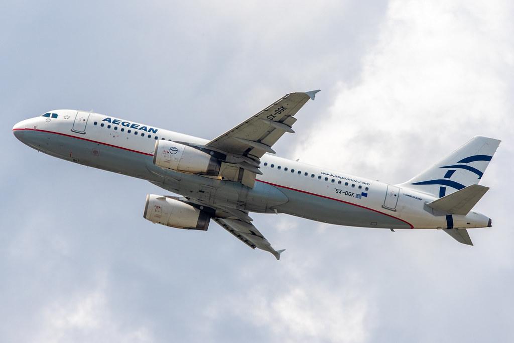 Hamburg Airport: Aegean Airlines (A3 / AEE) |  Airbus A320-232 A320 | SX-DGK | MSN 3748