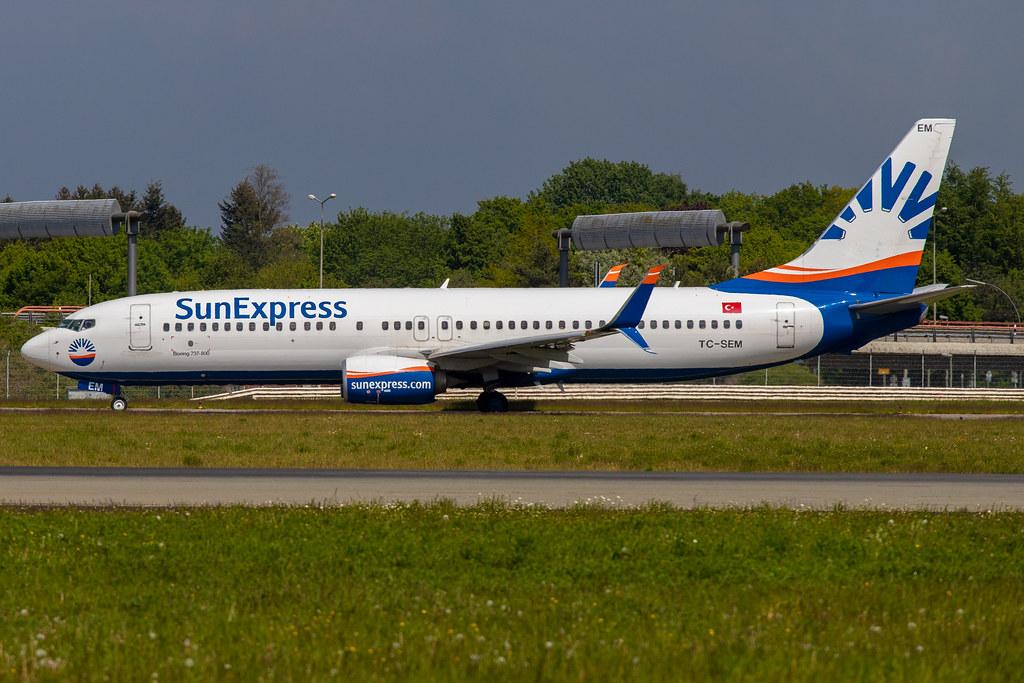 Hamburg Airport: SunExpress (XQ / SXS) |  Boeing 737-8HC B738 | TC-SEM | MSN 61173