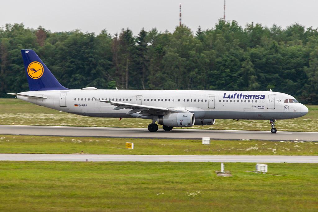Hamburg Airport: Lufthansa (LH / DLH) |  Airbus A321-131 A321 | D-AIRP | MSN 0564