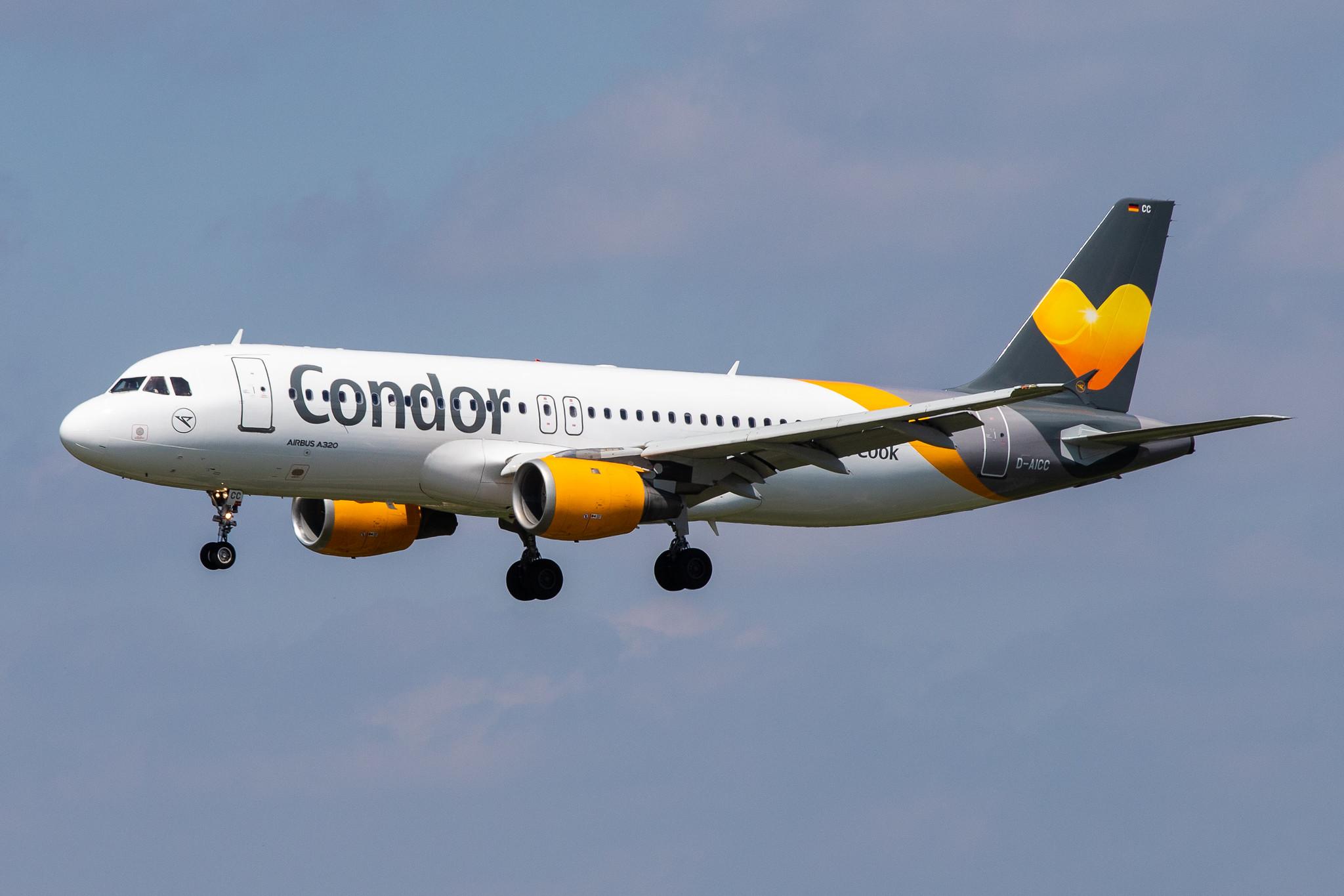 Hamburg Airport: Condor (DE / CFG) |  Airbus A320-212 A320 | D-AICC | MSN 0809