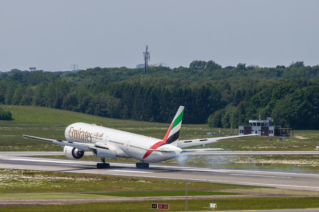Hamburg Airport: Emirates (EK / UAE) |  Boeing 777-31H(ER) B77W | A6-EQI | MSN 42354