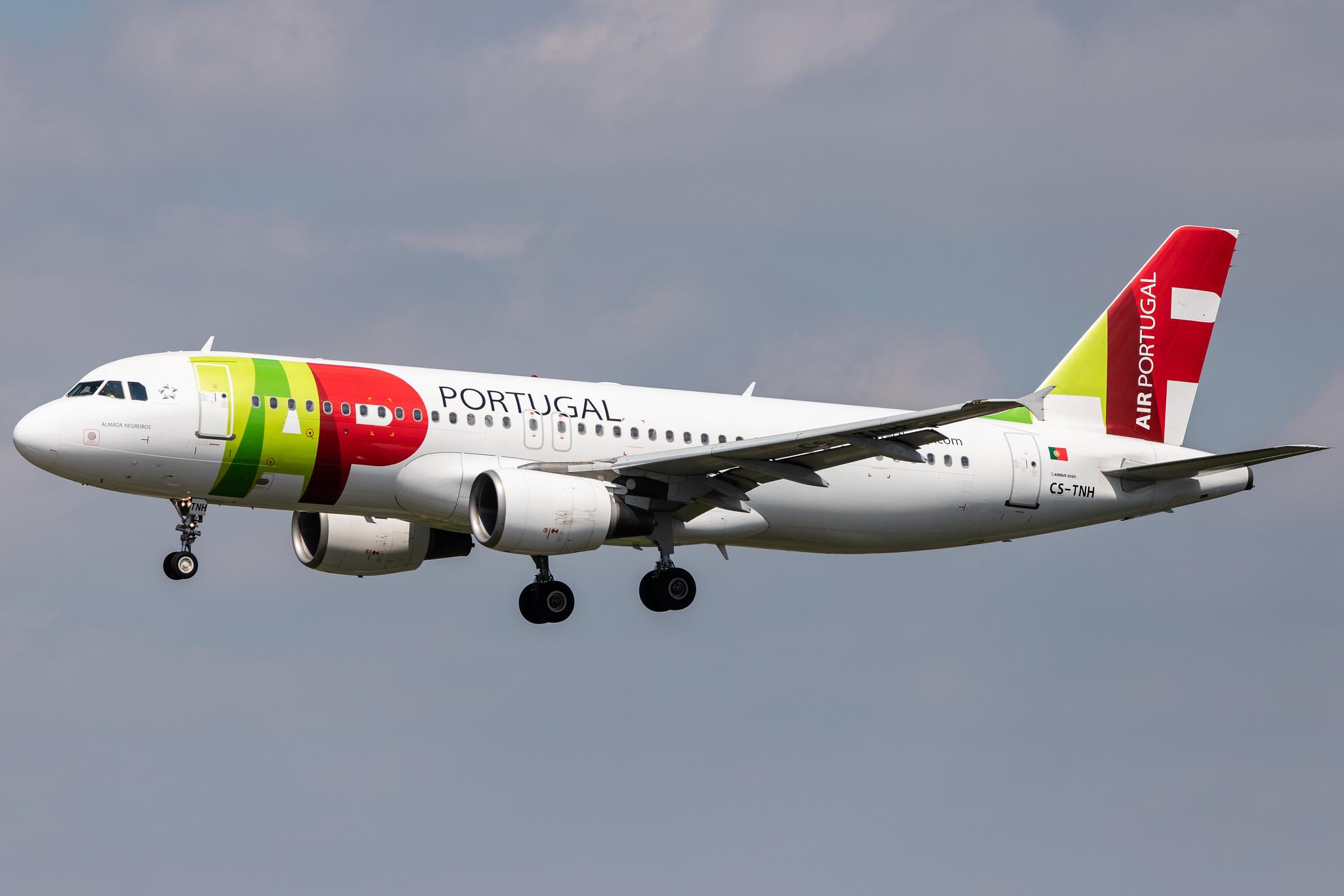 Hamburg Airport: TAP Air Portugal (TP / TAP) |  Airbus A320-214 A320 | CS-TNH | MSN 0960