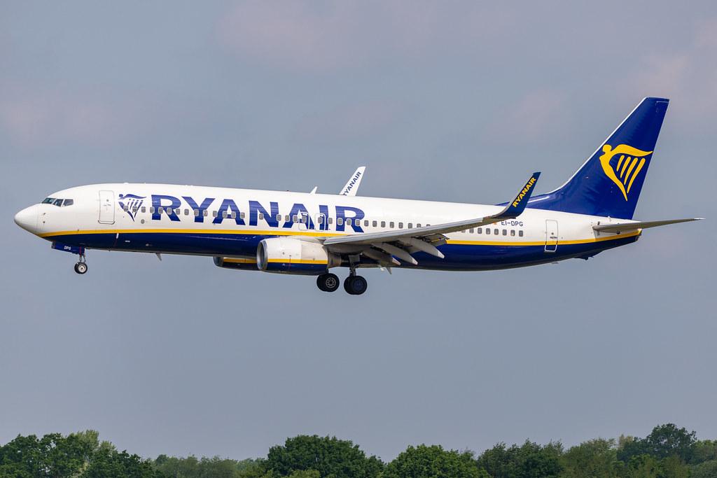 Hamburg Airport: Ryanair (FR / RYR) |  Boeing 737-8AS B738 | EI-DPG | MSN 33607