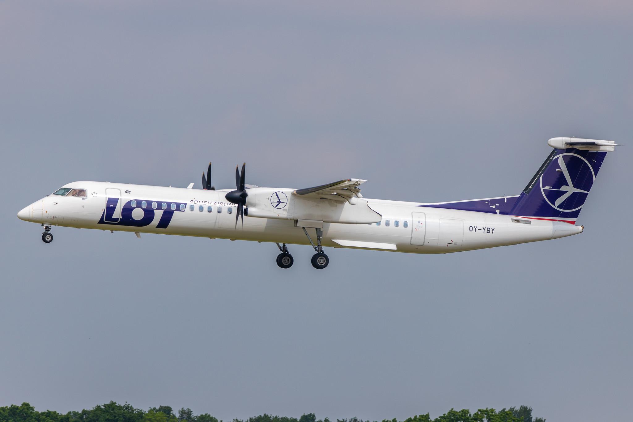 Hamburg Airport: LOT (LO / LOT) |  De Havilland Canada Dash 8-400 DH8D | OY-YBY | MSN 4152