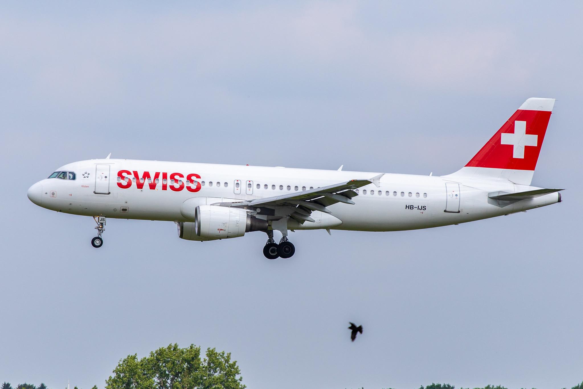 Hamburg Airport: Swiss (LX / SWR) |  Airbus A320-214 A320 | HB-IJS | MSN 0782