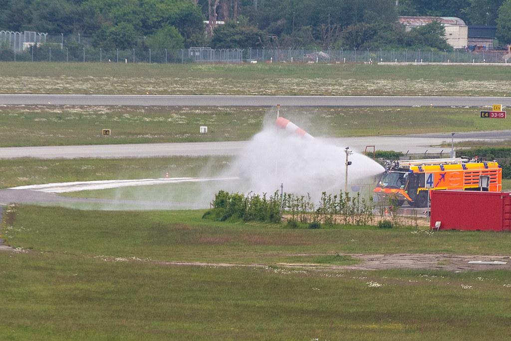 Hamburg Airport: Feuerwehr |