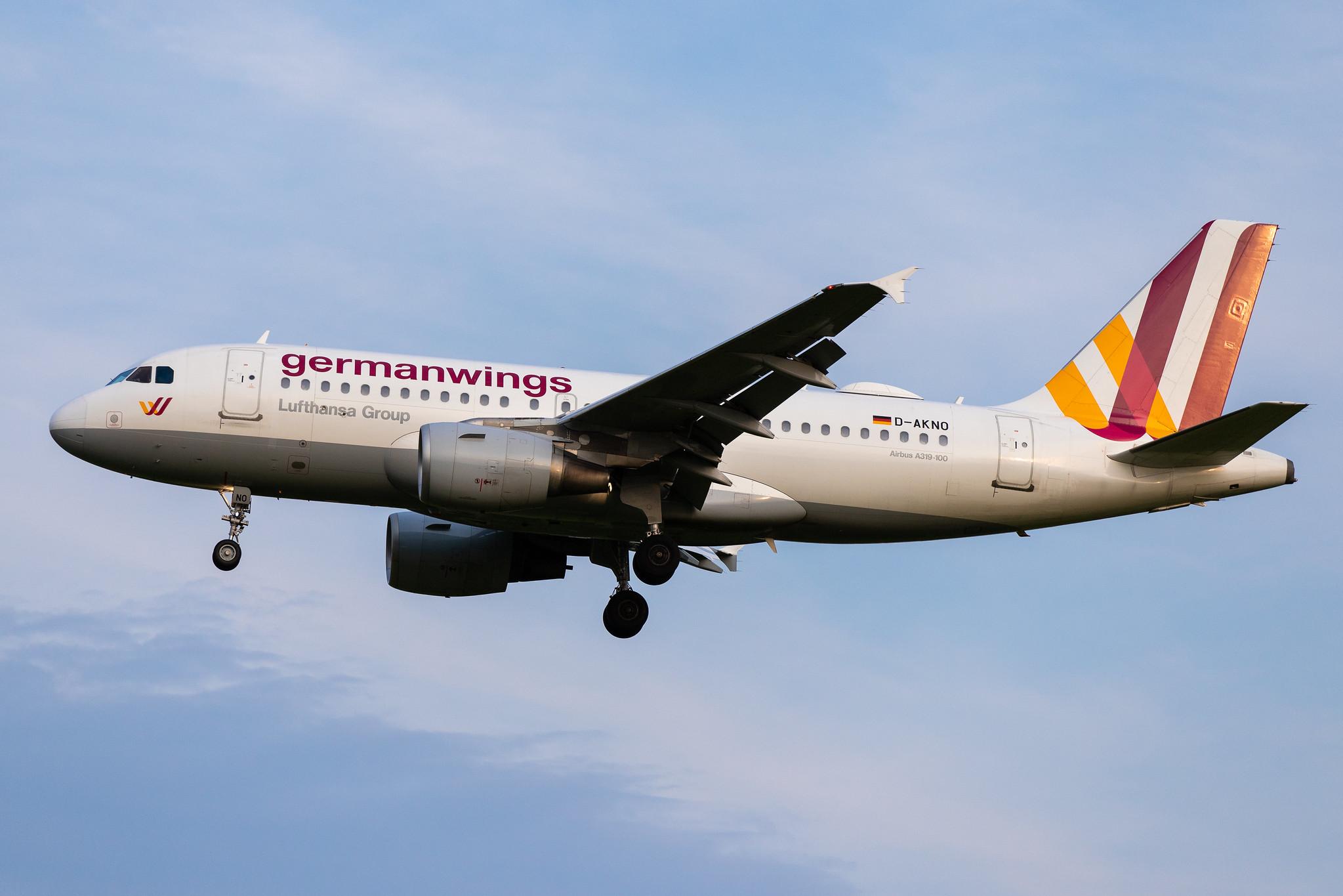 Hamburg Airport: Eurowings (EW / EWG) | Operator: Germanwings |  Airbus A319-112 A319 | D-AKNO | MSN 1147
