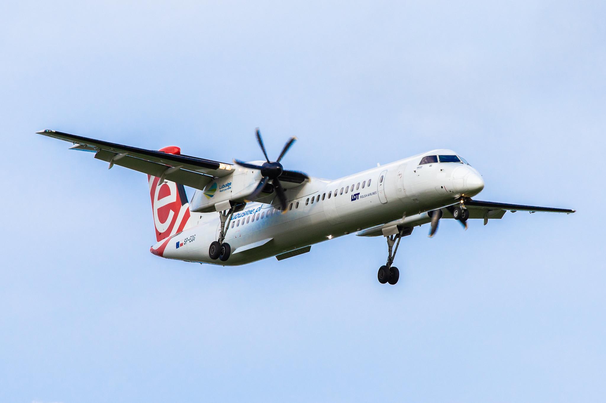 Hamburg Airport: LOT (LO / LOT) |  De Havilland Canada Dash 8-400 DH8D | SP-EQG | MSN 4423