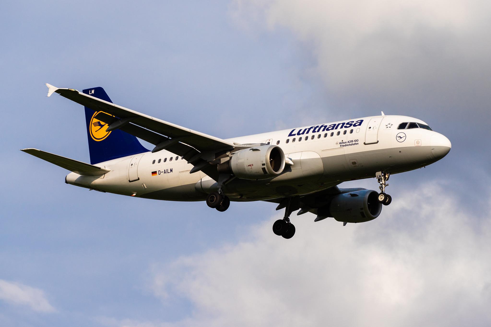 Hamburg Airport: Lufthansa (LH / DLH) |  Airbus A319-114 A319 | D-AILM | MSN 0694