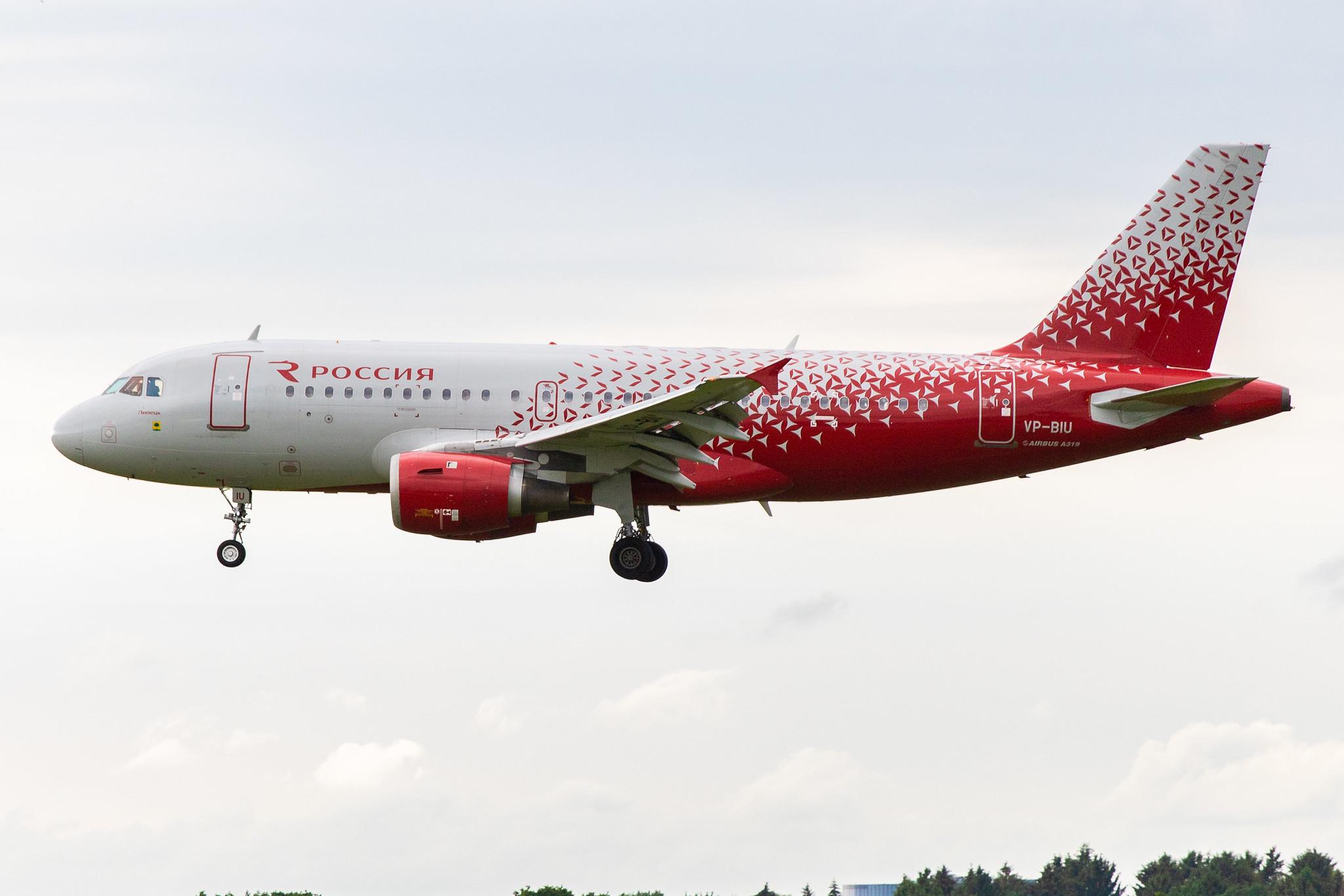 Hamburg Airport: Rossiya (FV / SDM) |  Airbus A319-114 A319 | VP-BIU | MSN 0649
