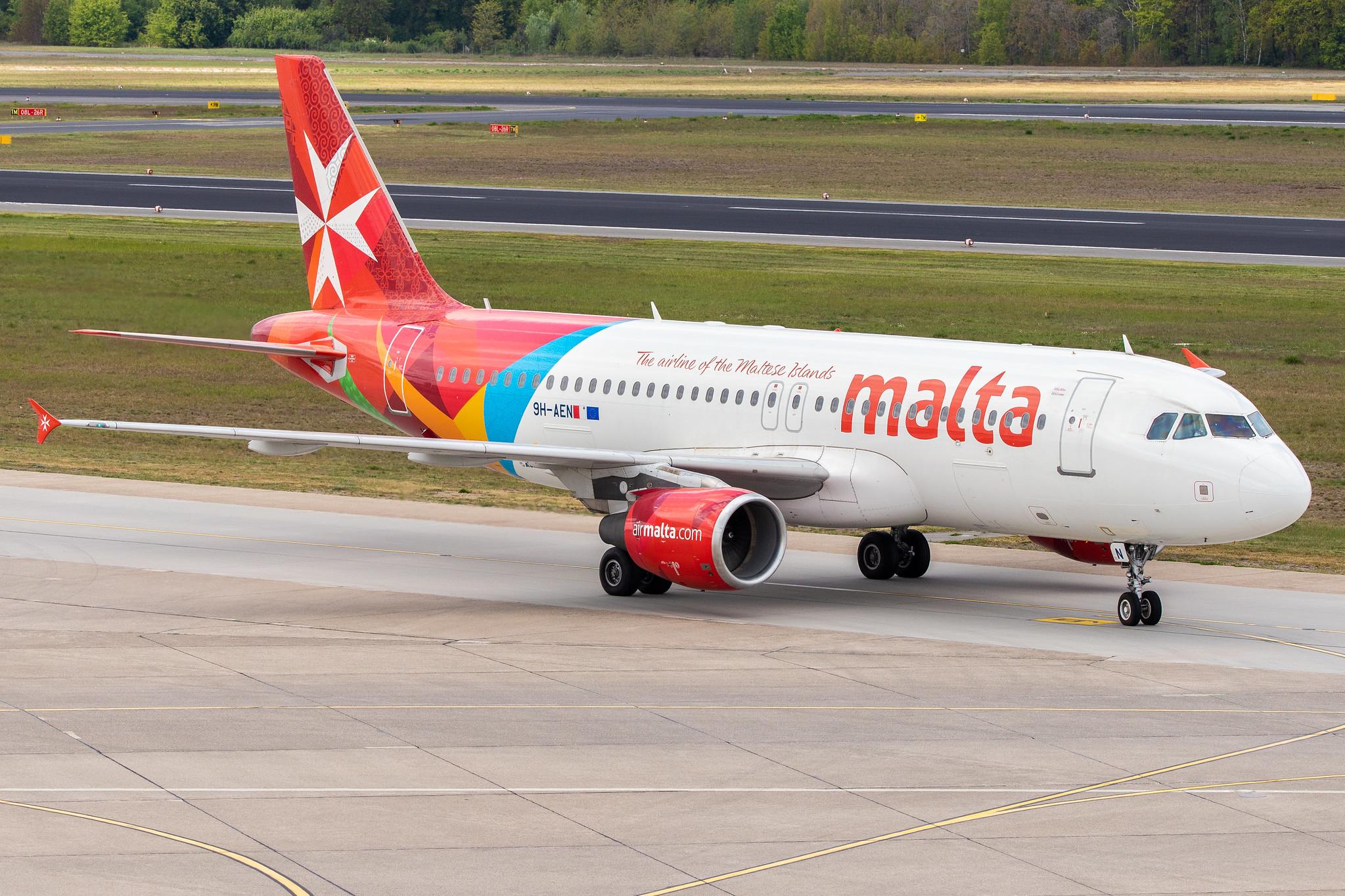 Flughafen Berlin Tegel (TXL): Air Malta (KM / AMC) |  Airbus A320-214 A320 | 9H-AEN | MSN 2665
