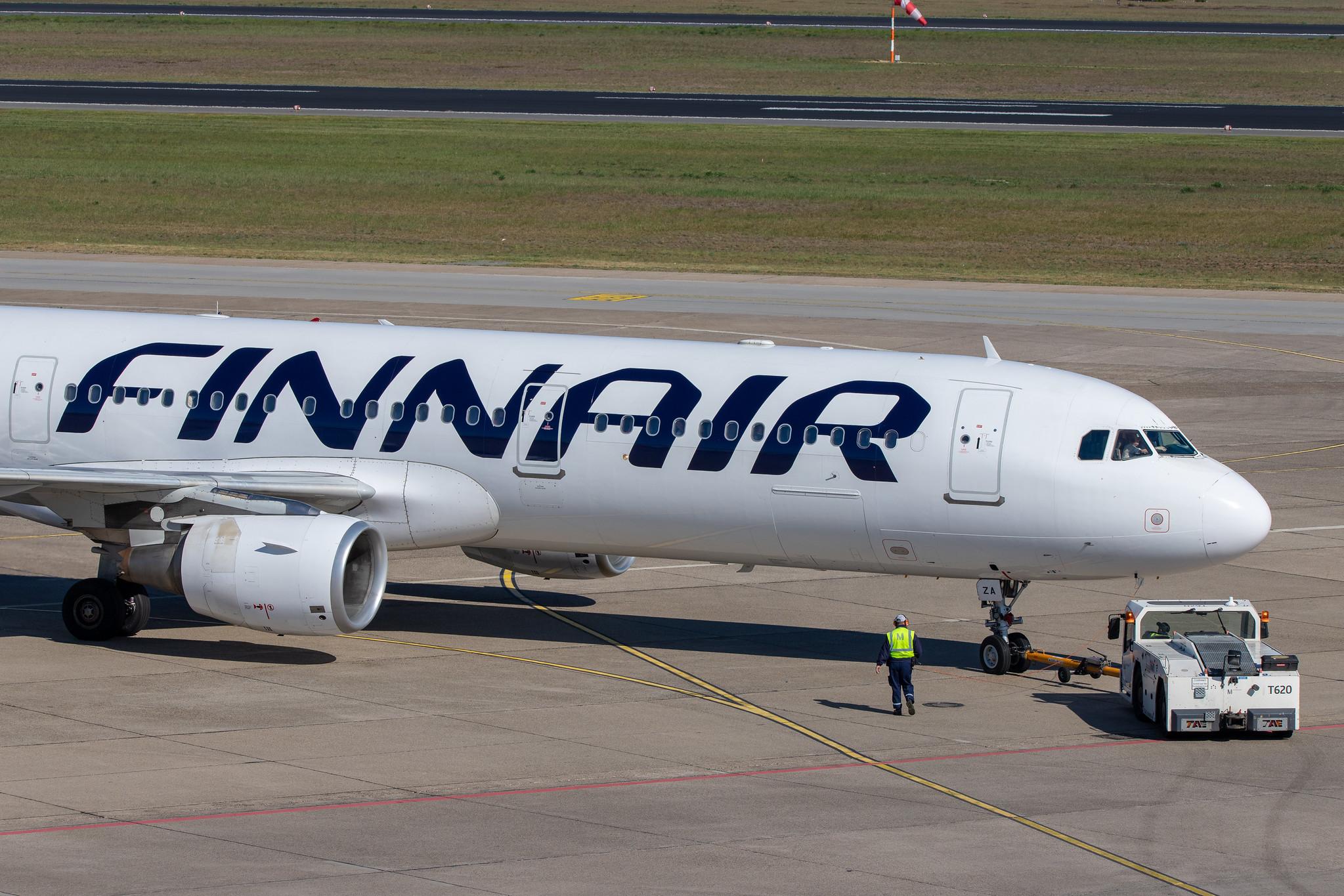 Flughafen Berlin Tegel (TXL): Finnair (AY / FIN) |  Airbus A321-211 A321 | OH-LZA | MSN 0941