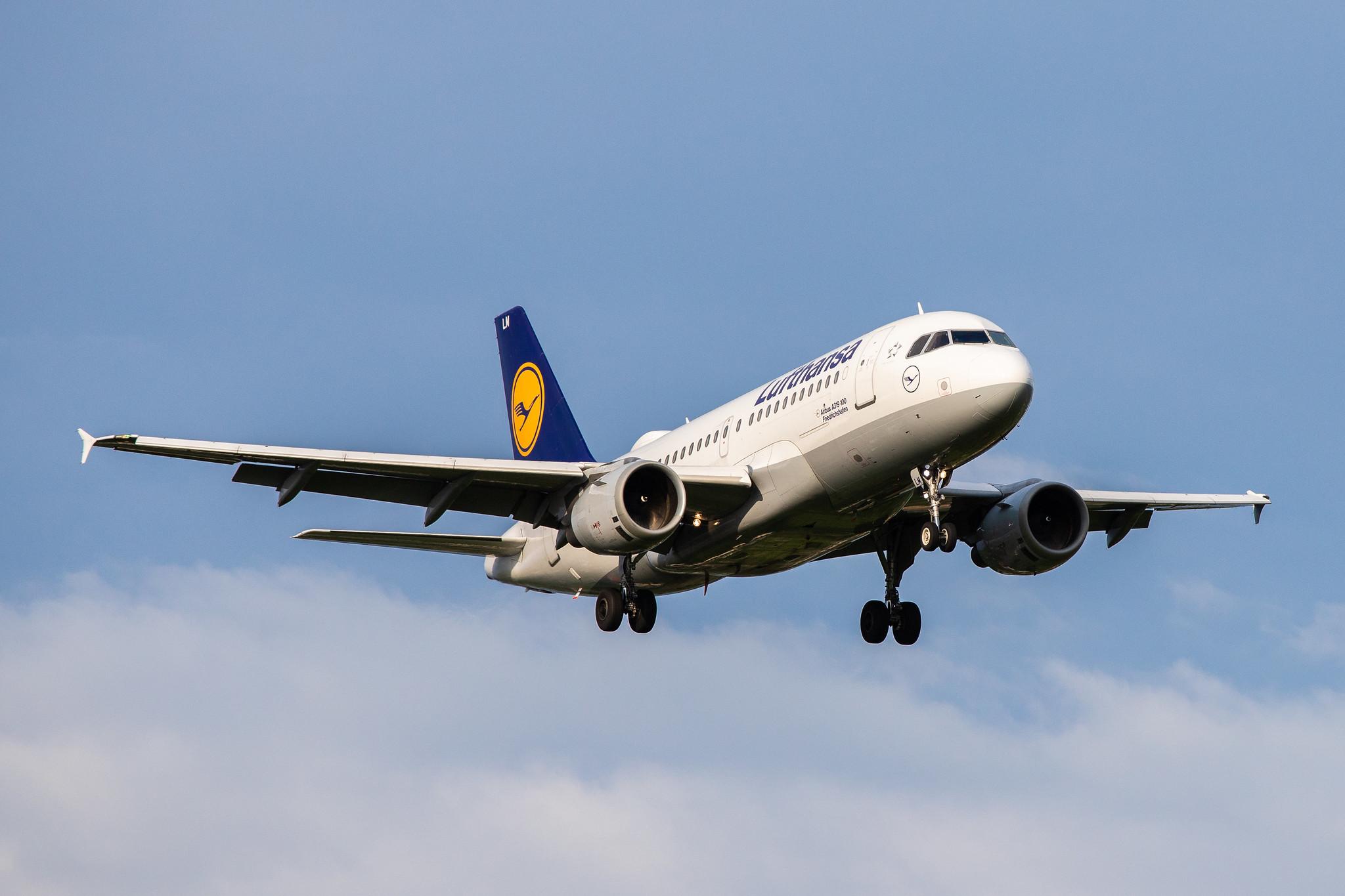 Hamburg Airport: Lufthansa (LH / DLH) |  Airbus A319-114 A319 | D-AILM | MSN 0694