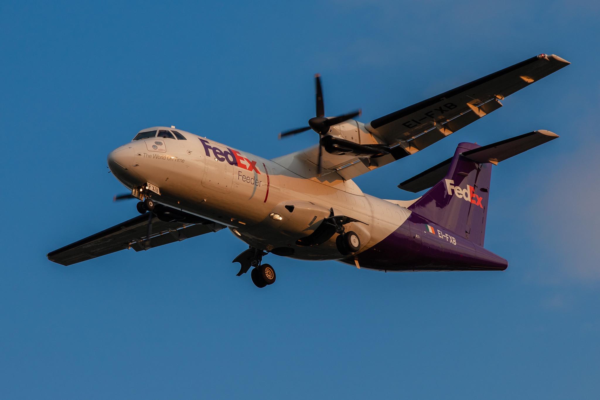 Hamburg Airport: FedEx (FX / FDX) | Operator: ASL Airlines Ireland |  ATR 42-300(F) AT43 | EI-FXB | MSN 0243