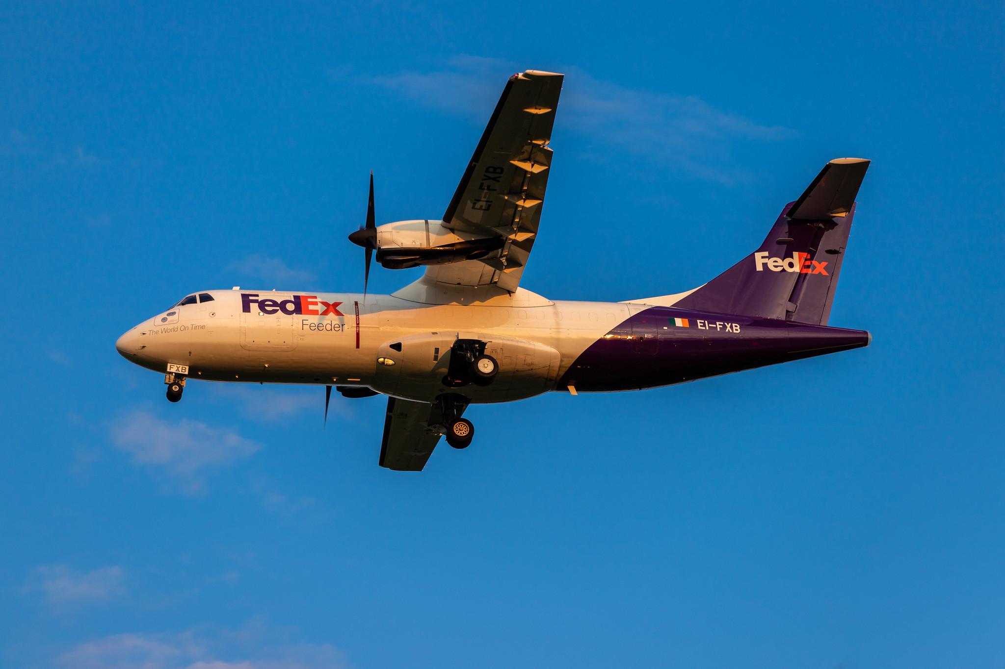 Hamburg Airport: FedEx (FX / FDX) | Operator: ASL Airlines Ireland |  ATR 42-300(F) AT43 | EI-FXB | MSN 0243