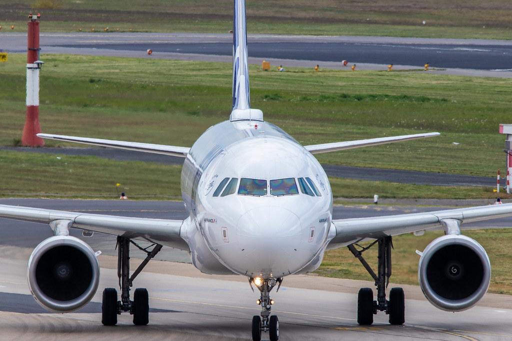 Berlin Tegel: JOON ( / JON) |  Airbus A320-214 A320 | F-GKXV | MSN 4084