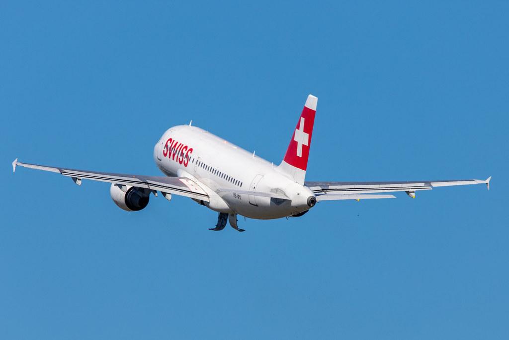 Flughafen Berlin Tegel (TXL): Swiss Airbus A319-112 A319 MSN 0612