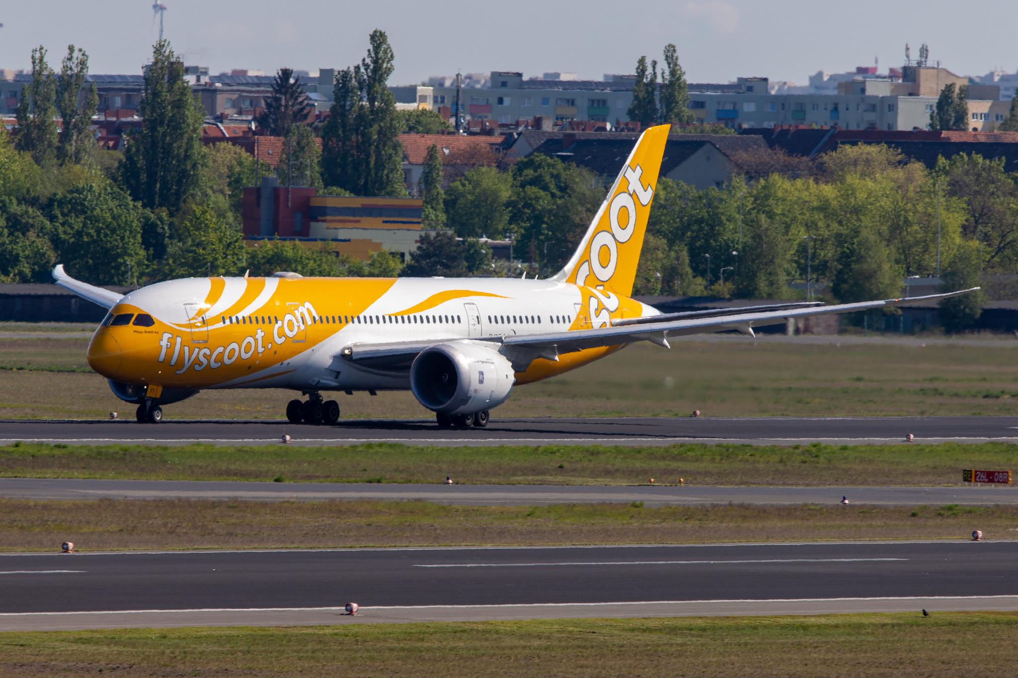Flughafen Berlin Tegel (TXL): Scoot (TR / TGW) |  Boeing 787-8 Dreamliner B788 | 9V-OFI | MSN 37125