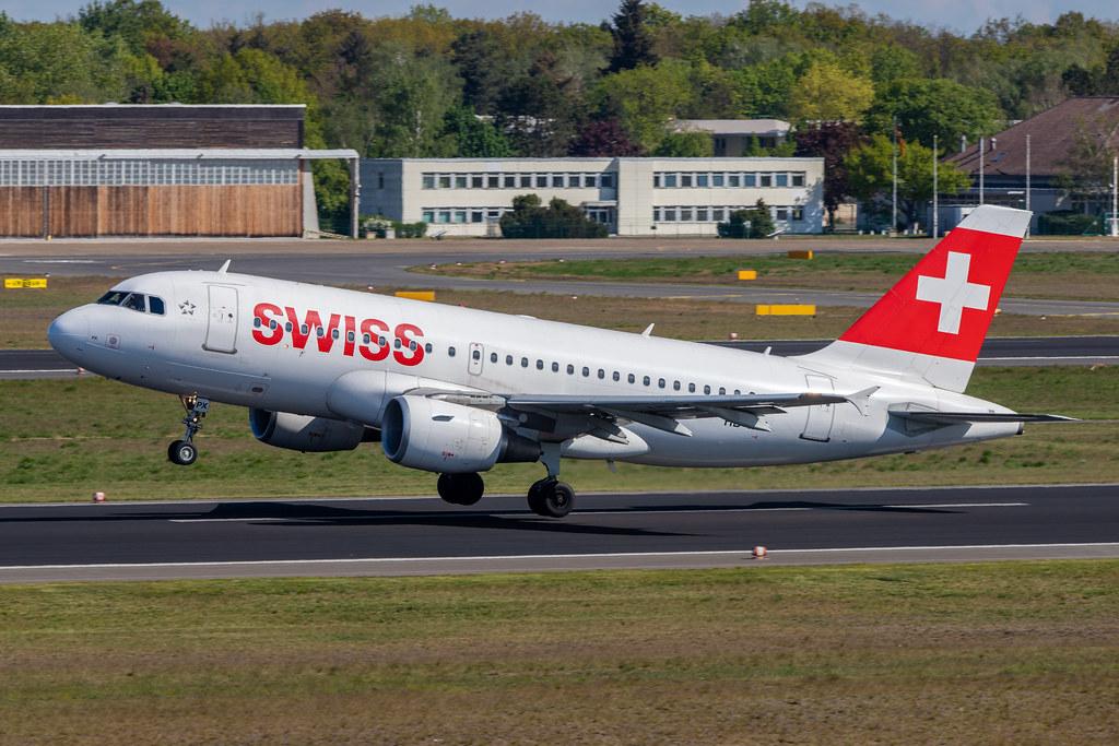 Flughafen Berlin Tegel (TXL): Swiss Airbus A319-112 A319 MSN 0612
