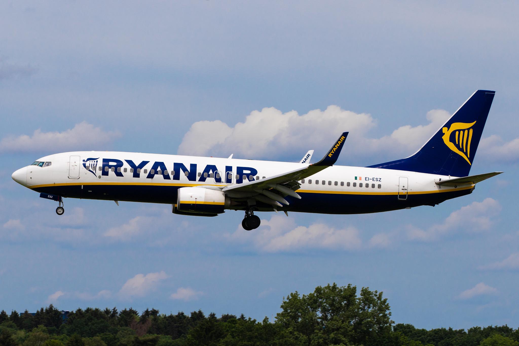Hamburg Airport: Ryanair (FR / RYR) |  Boeing 737-8AS B738 | EI-ESZ | MSN 34996
