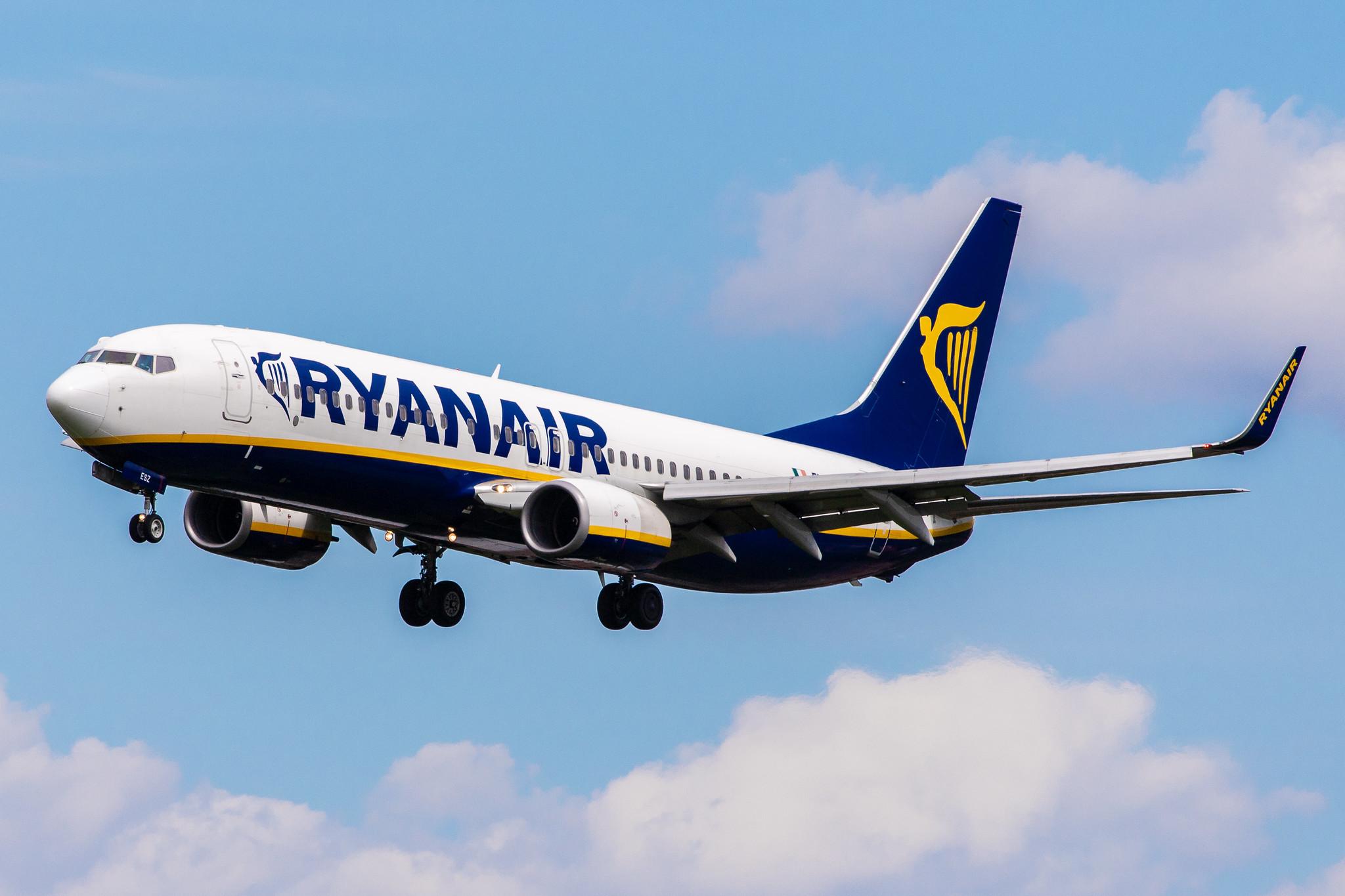 Hamburg Airport: Ryanair (FR / RYR) |  Boeing 737-8AS B738 | EI-ESZ | MSN 34996