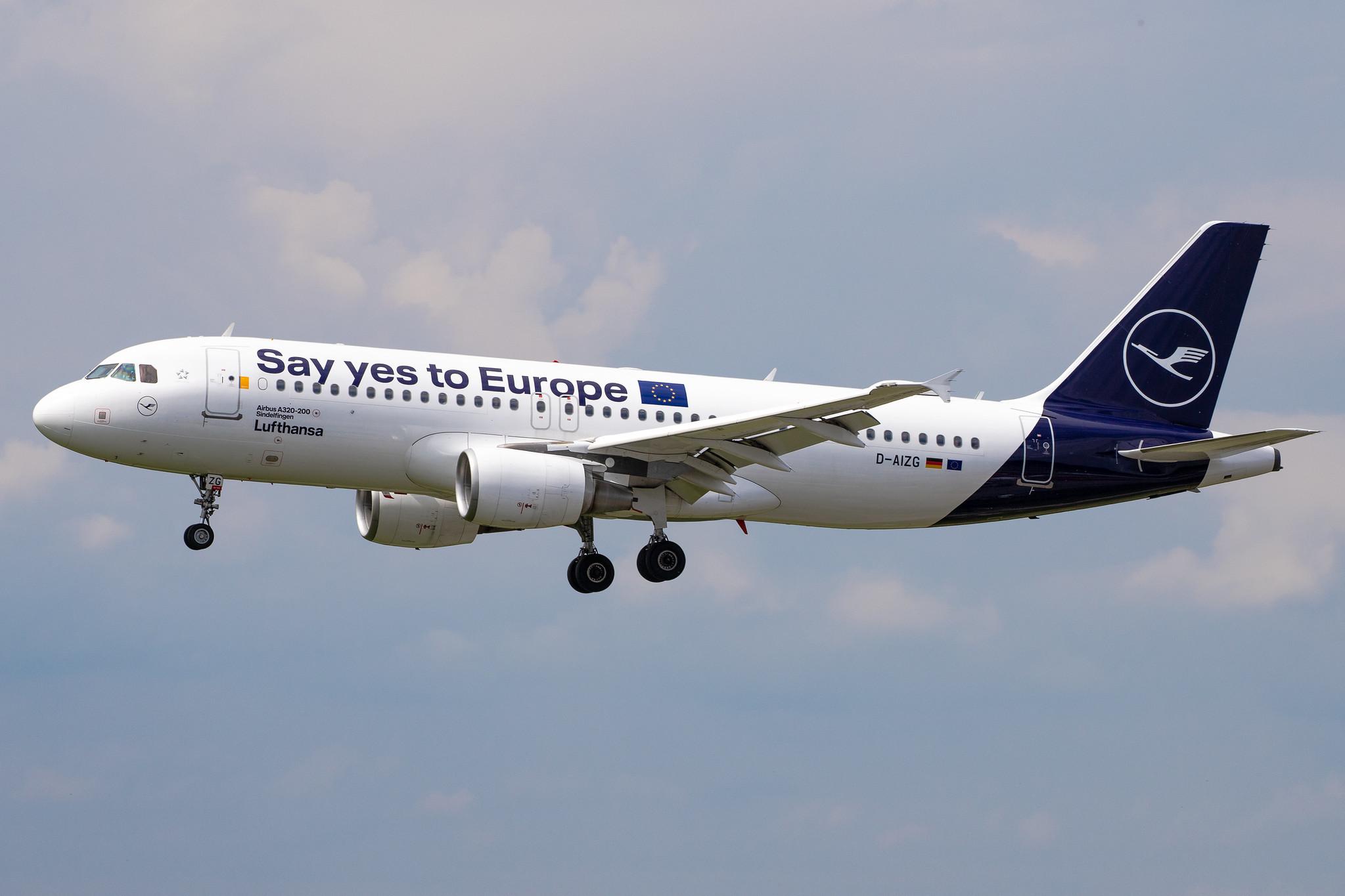 Hamburg Airport: Lufthansa (LH / DLH) | Livery: Say yes to Europe Livery | Airbus A320-214 A320 | D-AIZG | MSN 4324