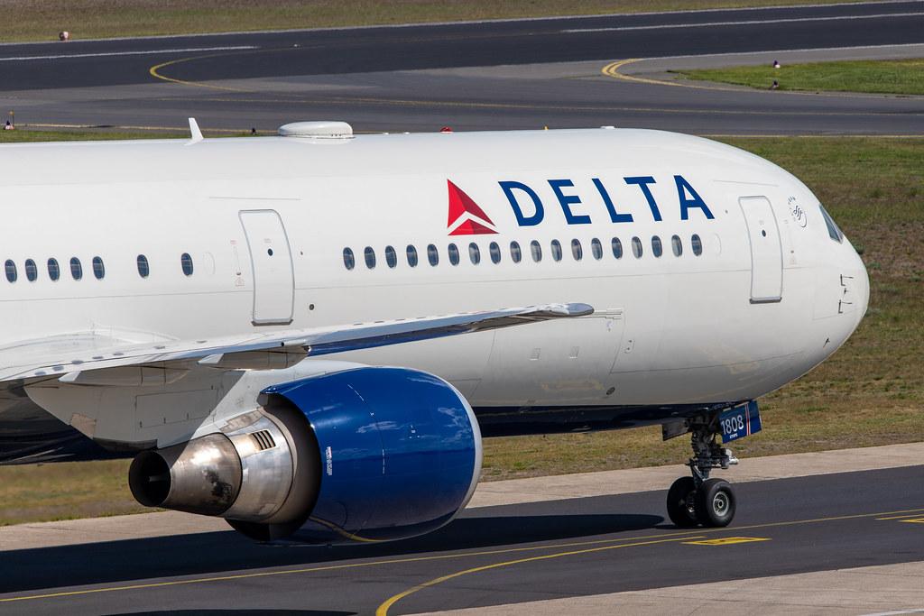 Flughafen Berlin Tegel (TXL): Delta Air Lines Boeing 767-432(ER) B764 N832MH MSN 29704