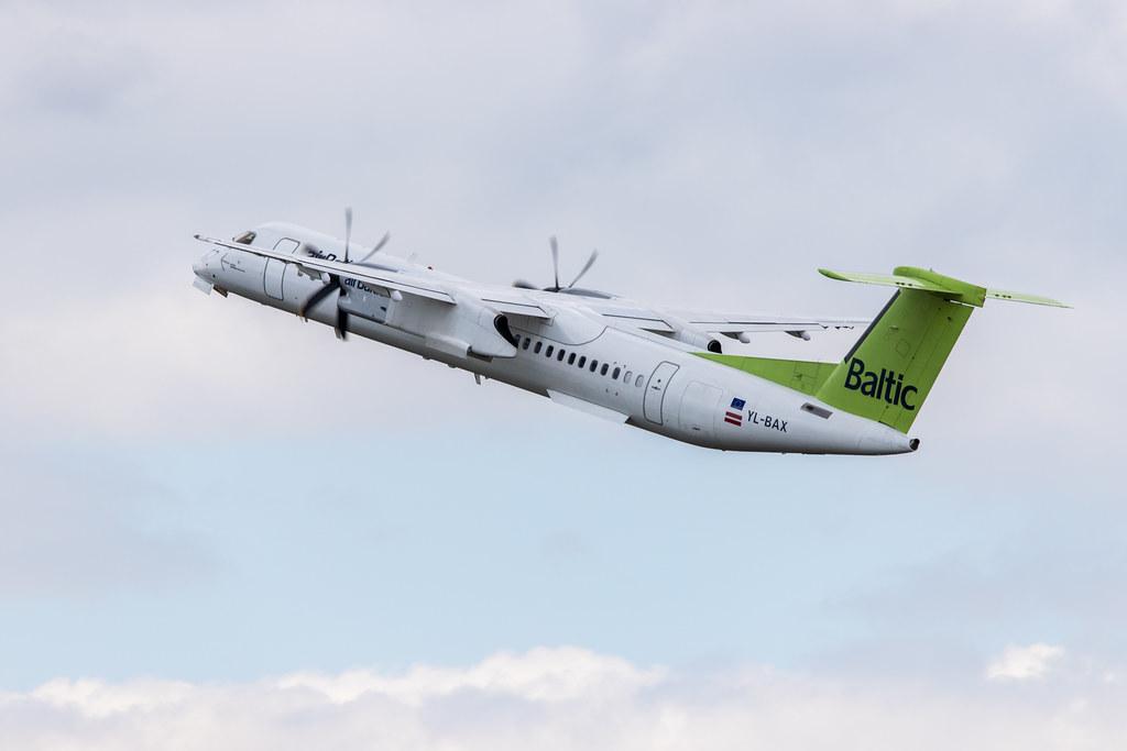 Flughafen Berlin Tegel (TXL): Air Baltic (BT / BTI) |  De Havilland Canada Dash 8-400 DH8D | YL-BAX | MSN 4324