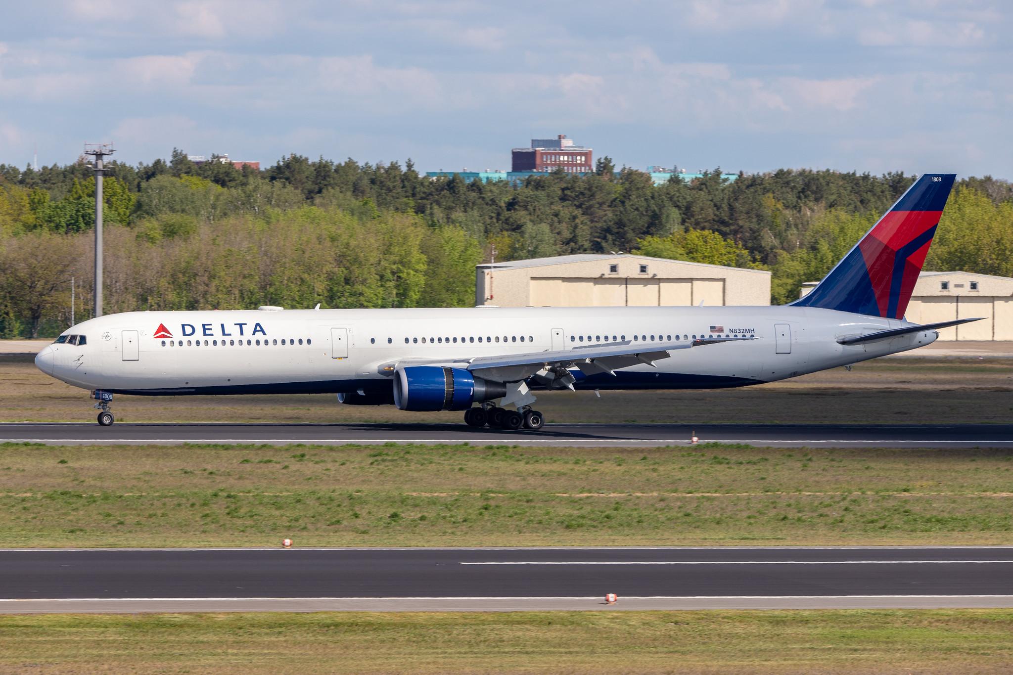 Flughafen Berlin Tegel (TXL): Delta Air Lines Boeing 767-432(ER) B764 N832MH MSN 29704