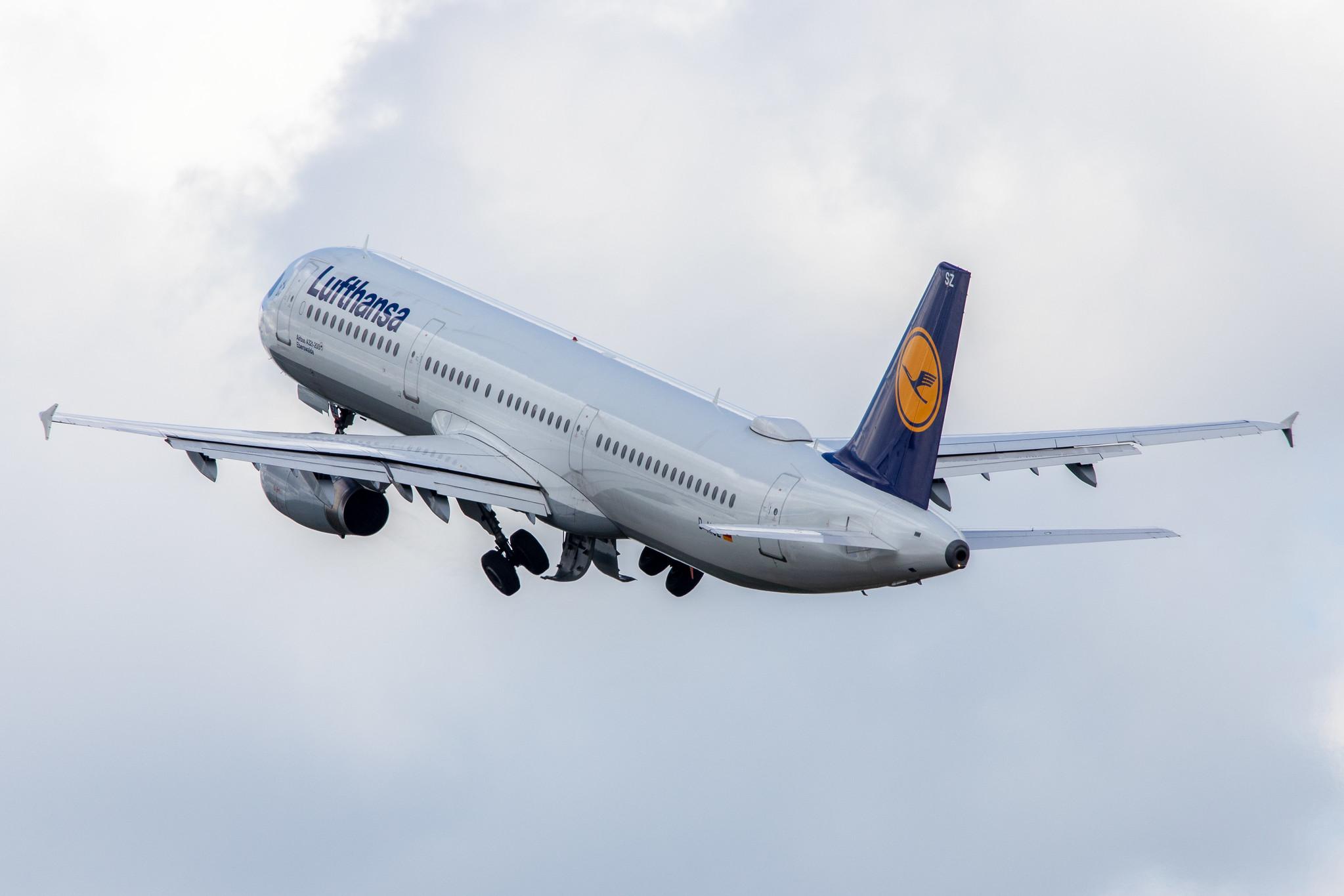 Flughafen Berlin Tegel (TXL): Lufthansa Airbus A321-231 A321 D-AISZ MSN 4085