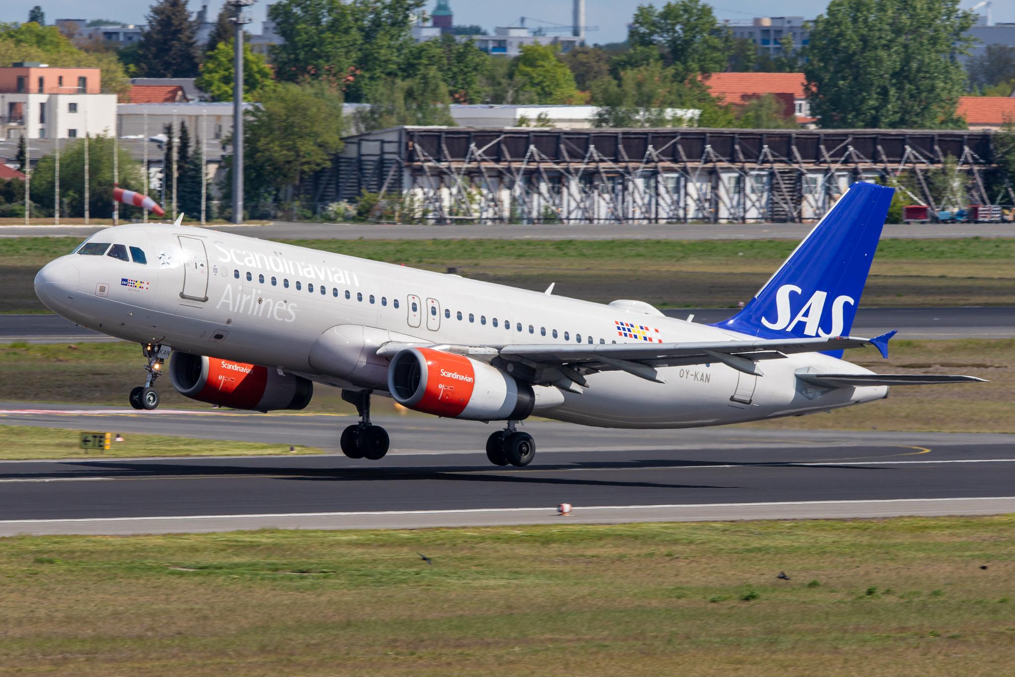 Flughafen Berlin Tegel (TXL): SAS Airbus A320-232 A320 OY-KAN MSN 2958