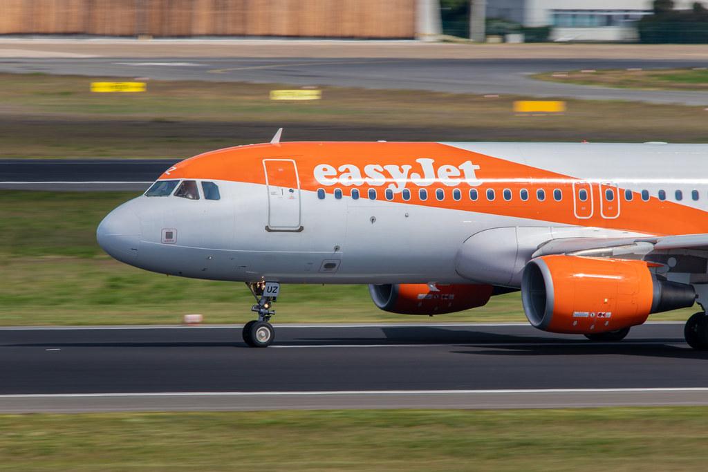 Flughafen Berlin Tegel (TXL): easyJet Airbus A320-214 A320 G-EZUZ MSN 5187