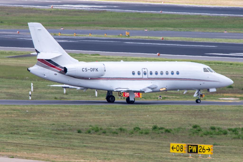 Flughafen Berlin Tegel (TXL): Netjets Europe Dassault Falcon 2000EX F2TH CS-DFK MSN 065