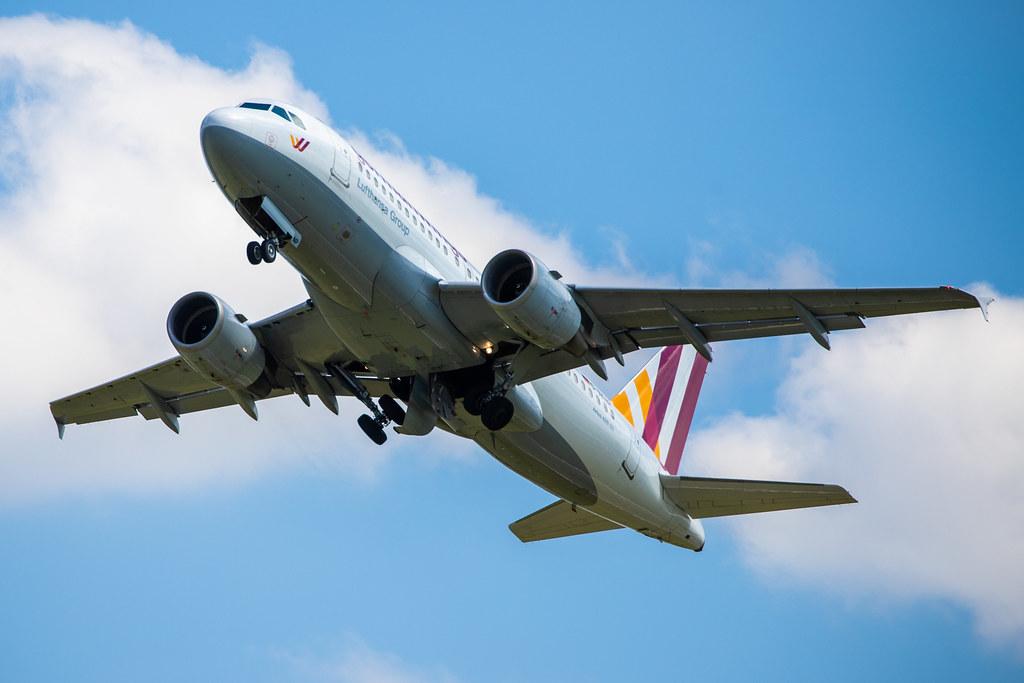 Hamburg Airport: Eurowings (EW / EWG) | Operator: Germanwings | Airbus A319-112 A319 | D-AKNP | MSN 1051
