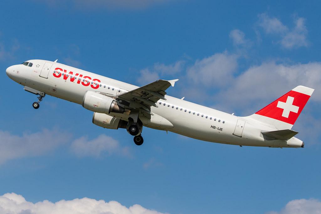 Hamburg Airport: Swiss (LX / SWR) |  Airbus A320-214 A320 | HB-IJE | MSN 0559