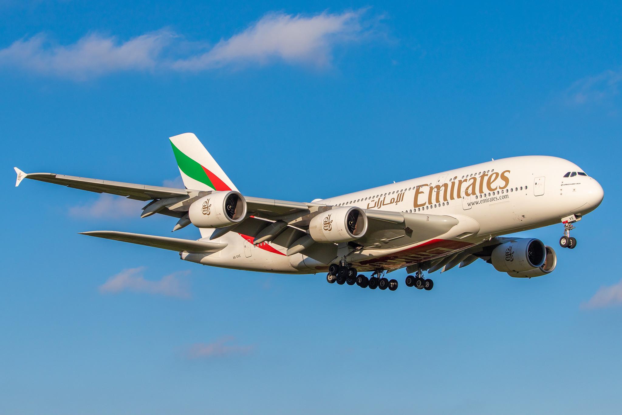 Hamburg Airport (HAM/EDDH): Emirates (EK / UAE) |  Airbus A380-842 A388 | A6-EVE | MSN 250