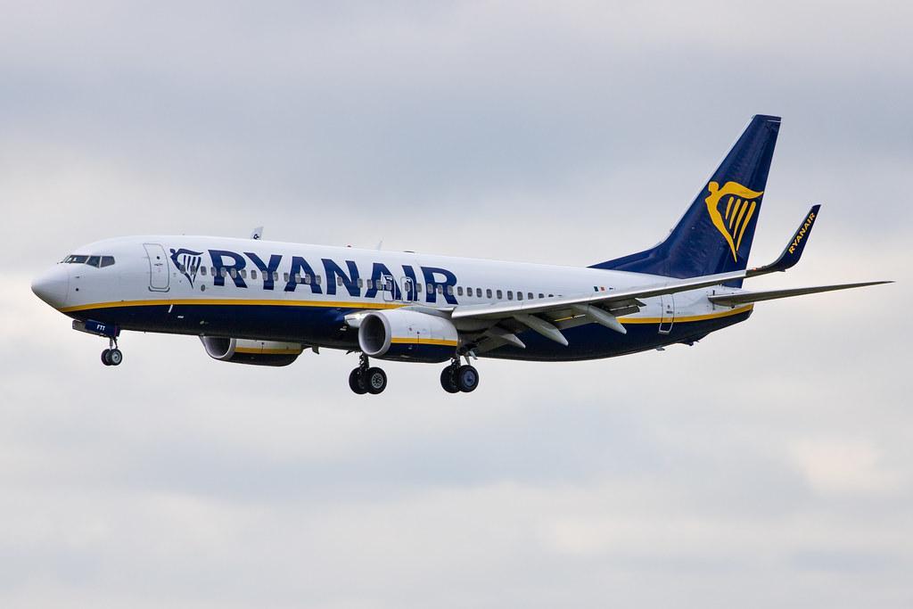 Hamburg Airport: Ryanair (FR / RYR)  |  Boeing 737-8AS B738 | EI-FTT | MSN 44769