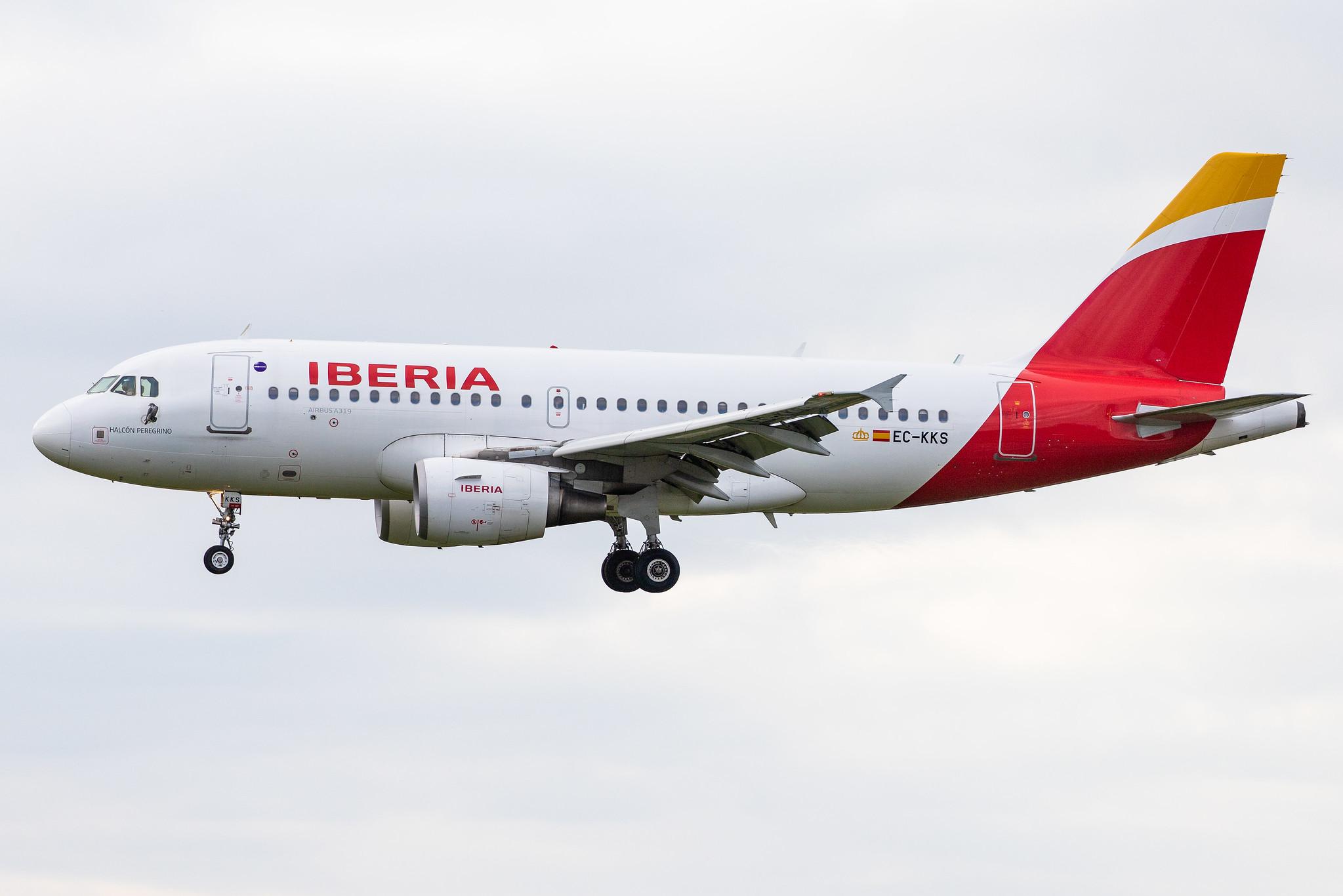 Hamburg Airport: Iberia (IB / IBE) |  Airbus A319-111 A319 | EC-KKS | MSN 3320